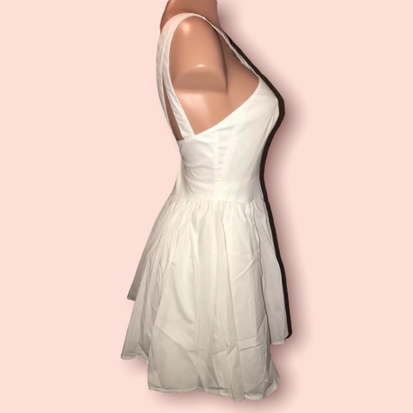 Victoria's Secret Moda Intl White Crisscross Dress size 4 - Picture 3 of 8